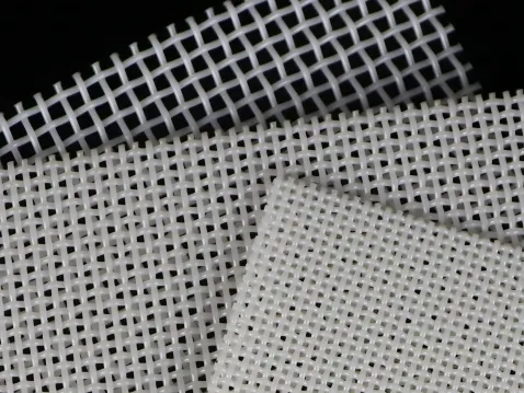 Polyester benützt